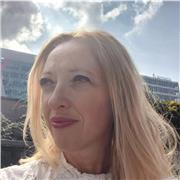 Laureata in lingue impartisce lezioni di spagnolo